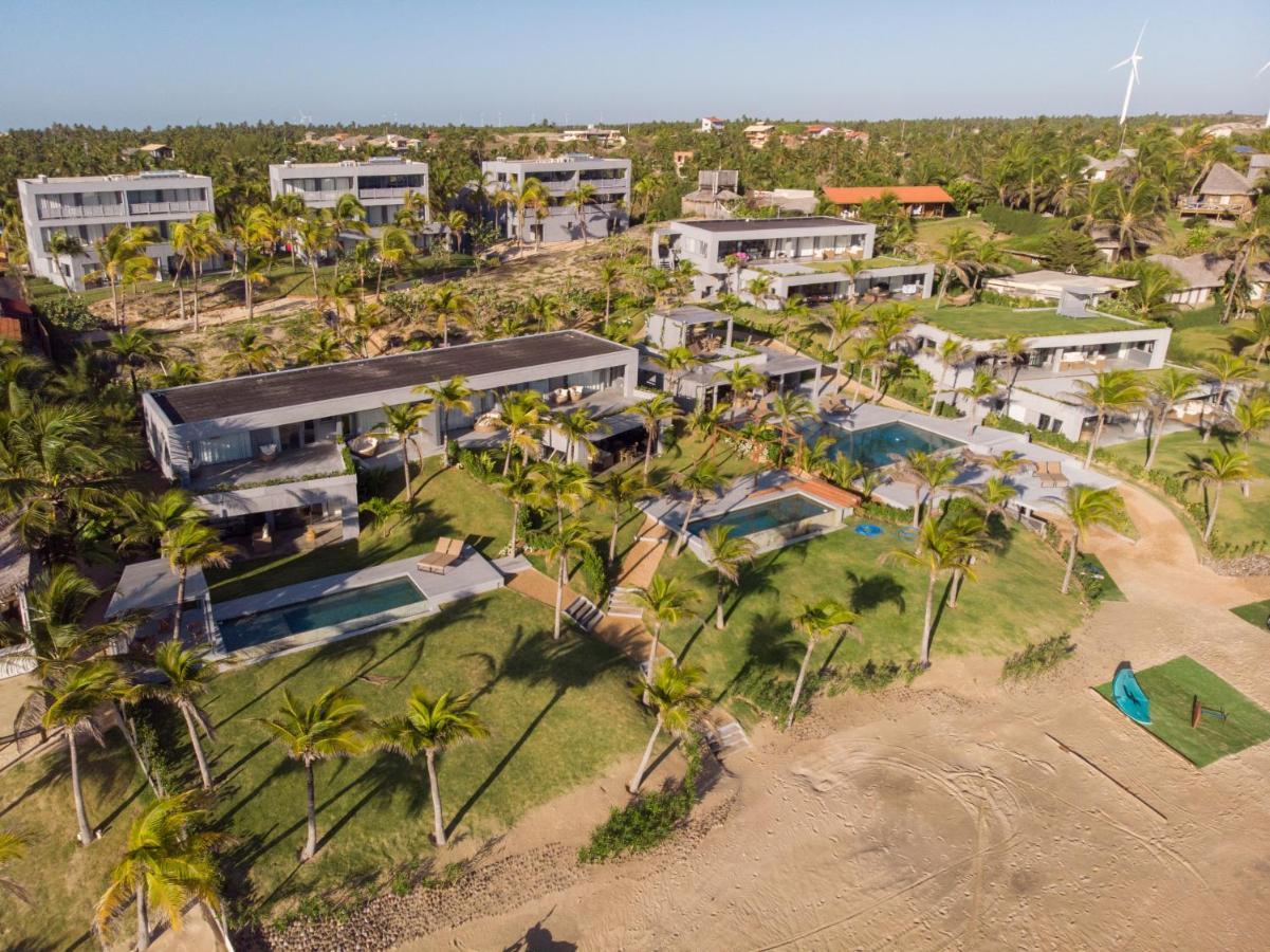 Club De Mar Condo Hotel 伊卡莱 外观 照片