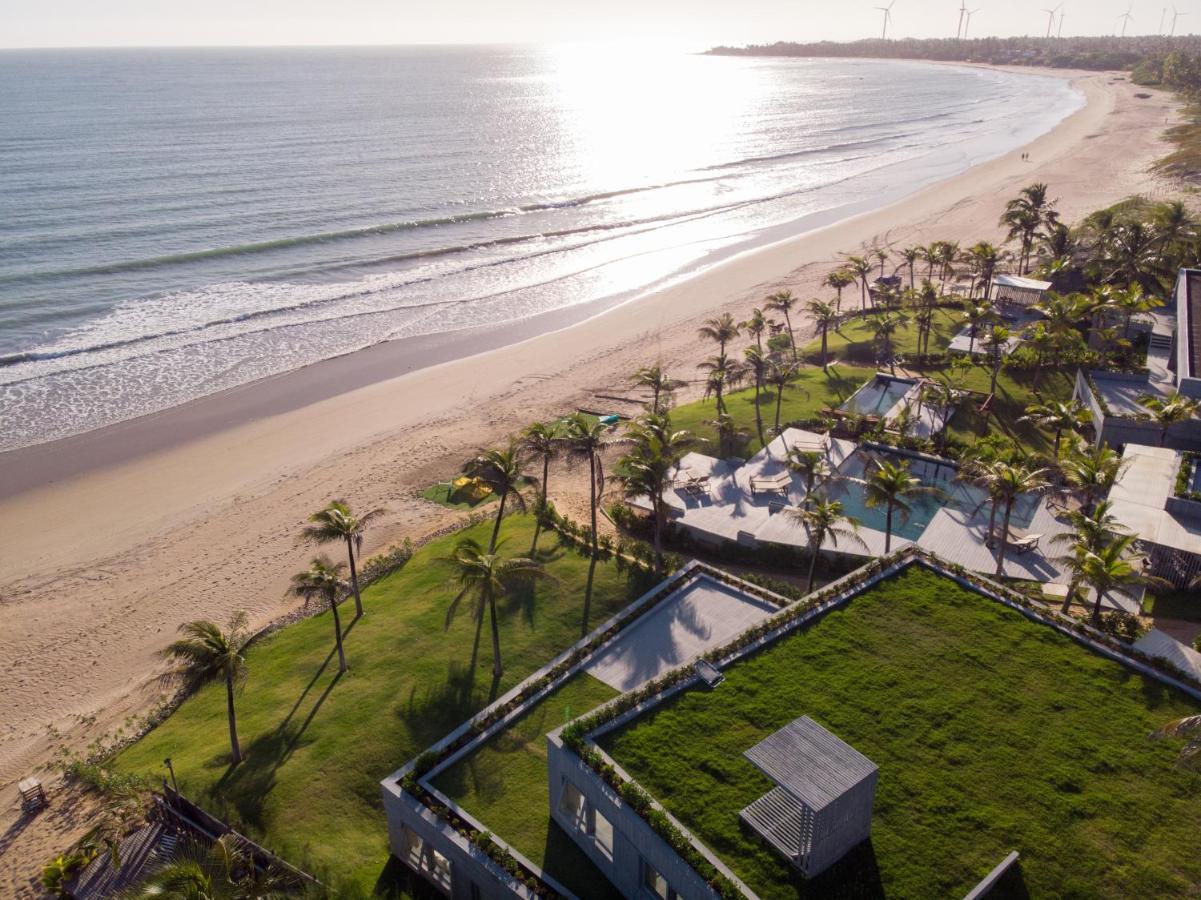 Club De Mar Condo Hotel 伊卡莱 外观 照片
