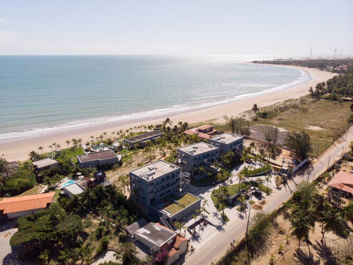 Club De Mar Condo Hotel 伊卡莱 外观 照片