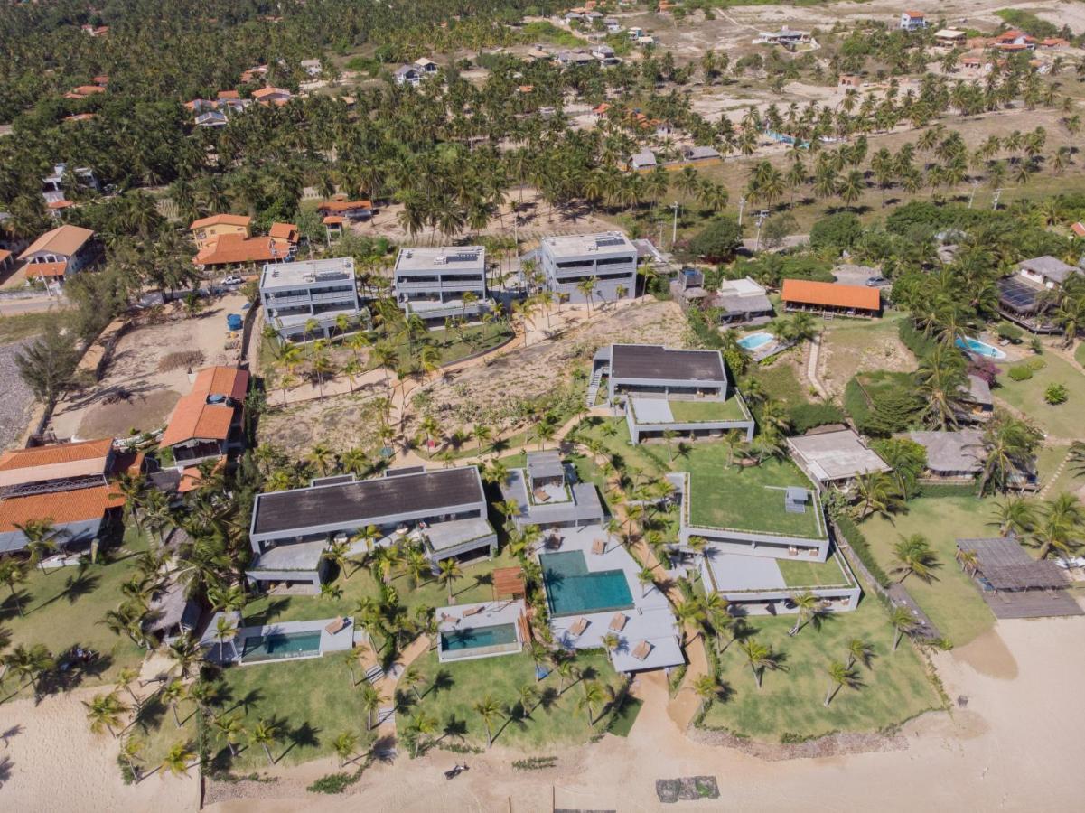 Club De Mar Condo Hotel 伊卡莱 外观 照片