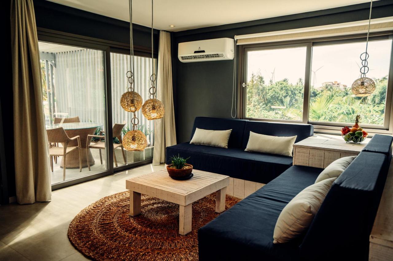 Club De Mar Condo Hotel 伊卡莱 外观 照片