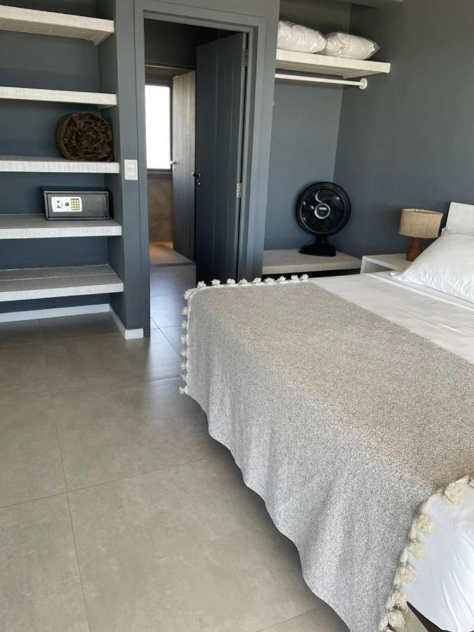 Club De Mar Condo Hotel 伊卡莱 外观 照片