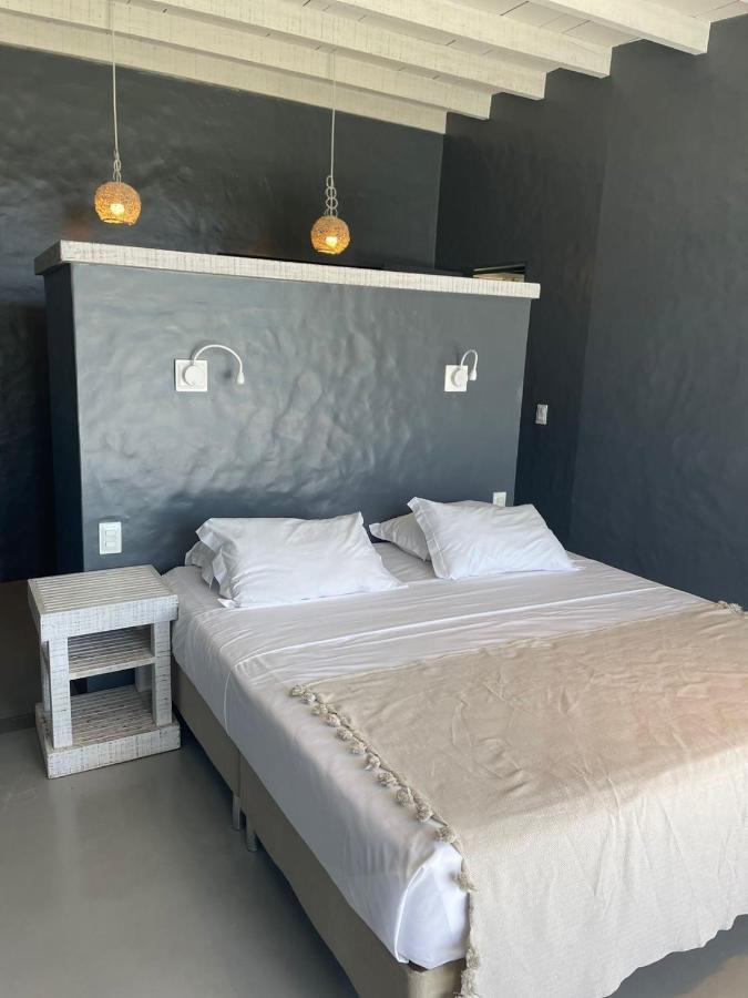 Club De Mar Condo Hotel 伊卡莱 外观 照片